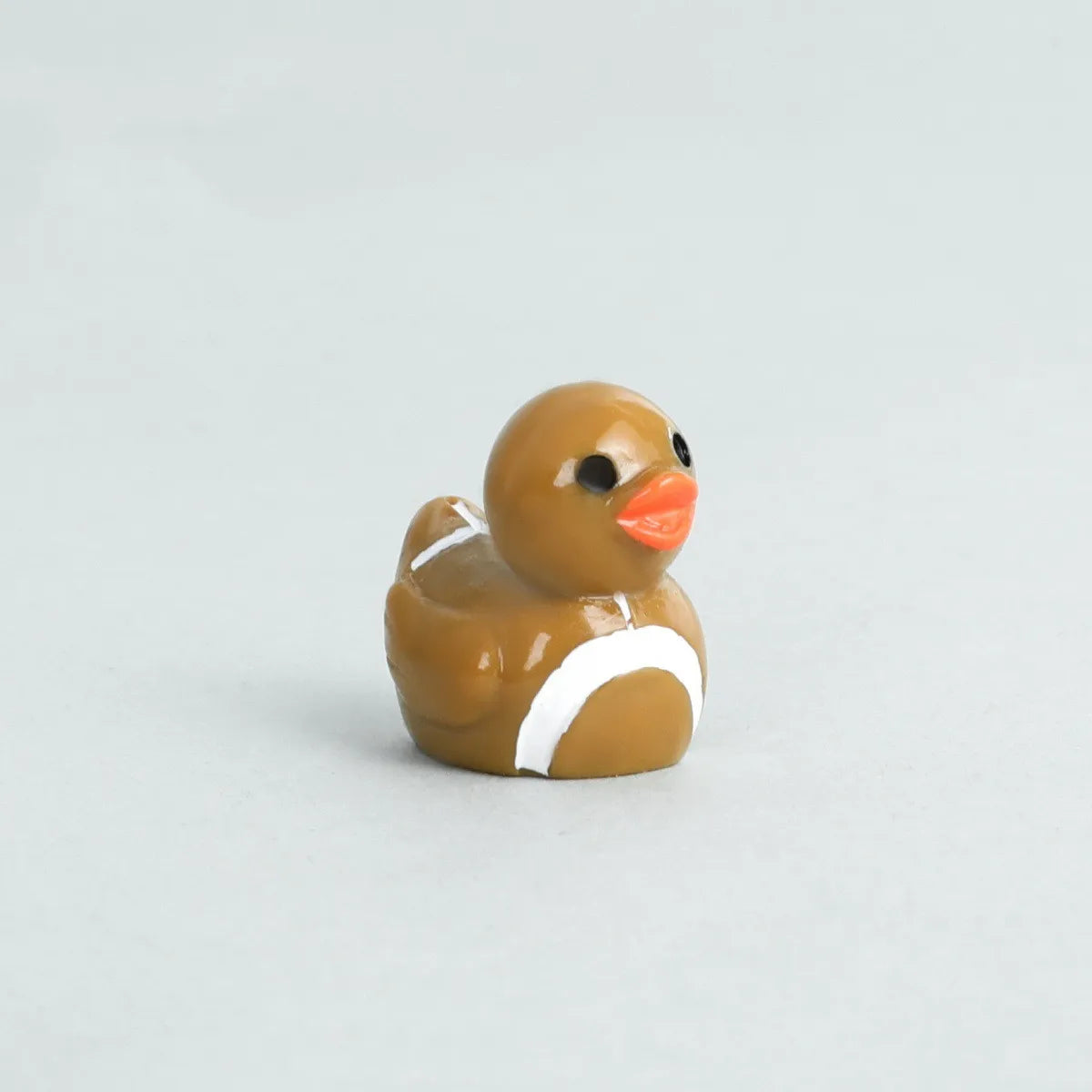 The Ball Duck desk decorative figurines 50/100PCS mini ducks Resin Car decorative DIY Accessories Football Basketball duck