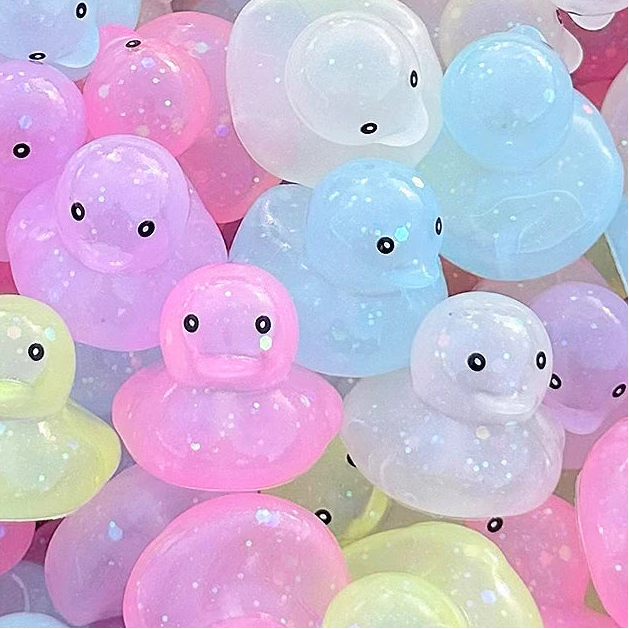 1-100Pcs Jelly colored Rubber Ducks Mini Duck Party Favors Bulk Ducks Summer Pool Floating Toys Rubber Ducks Birthday