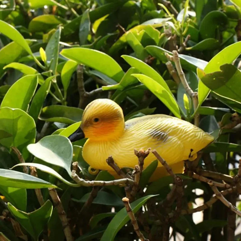 Floating Duck Ducklings Pond Statue Ornament Plastic Duck Decoy Floating Decorative Animal Sculptures Outdoors
