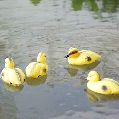 Floating Duck Ducklings Pond Statue Ornament Plastic Duck Decoy Floating Decorative Animal Sculptures Outdoors